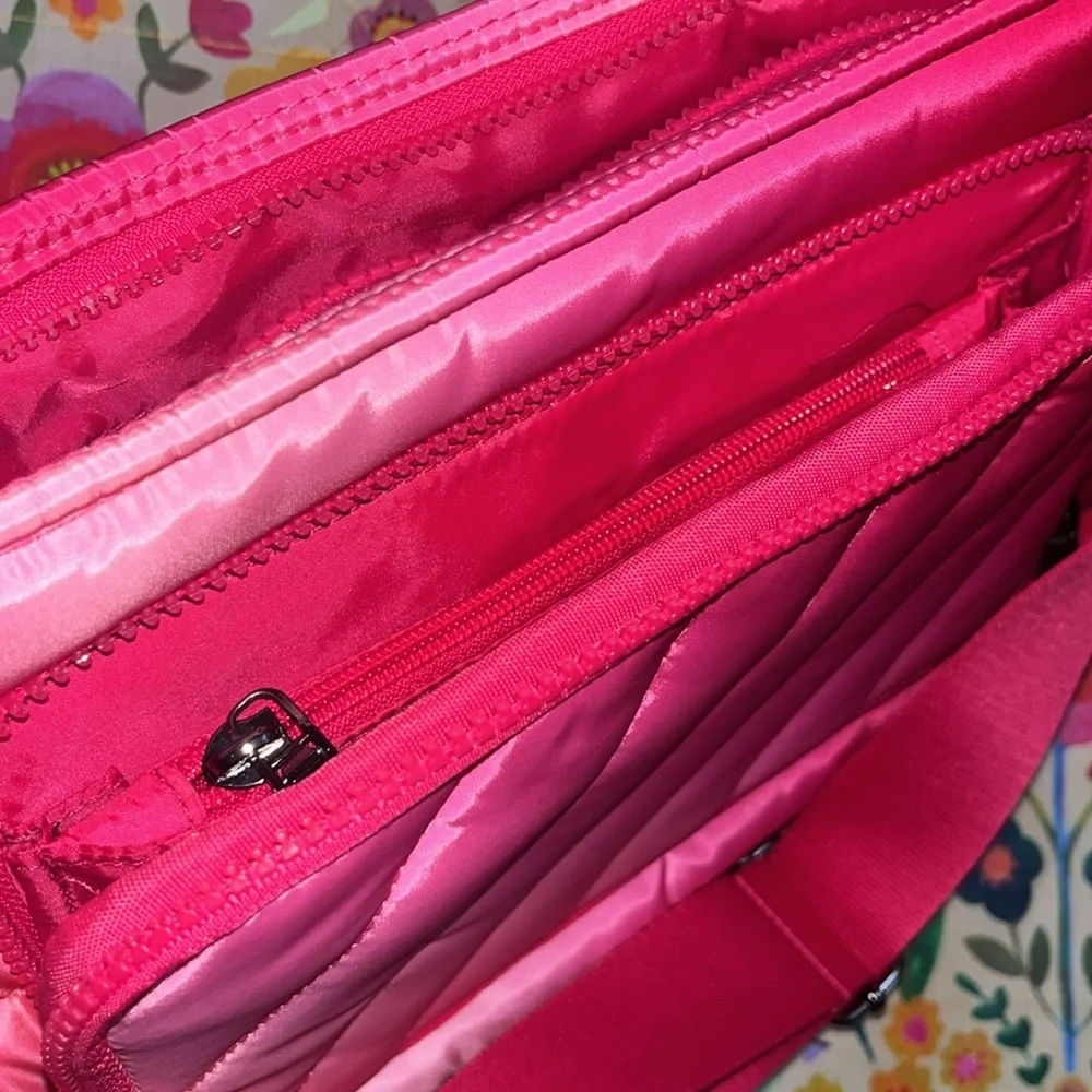👛🌹• ♥️ Think Rolyn x Pretty n’ Pink Vibes ♥️•👛🌹